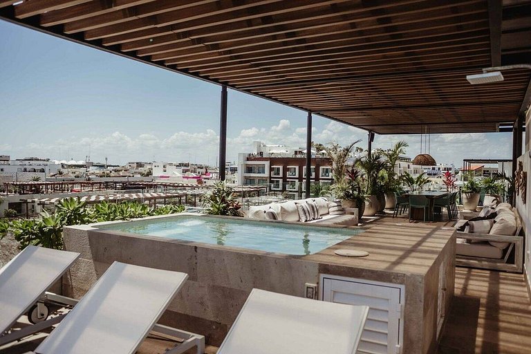 Oceanview PH | Private Rooftop & Jacuzzi