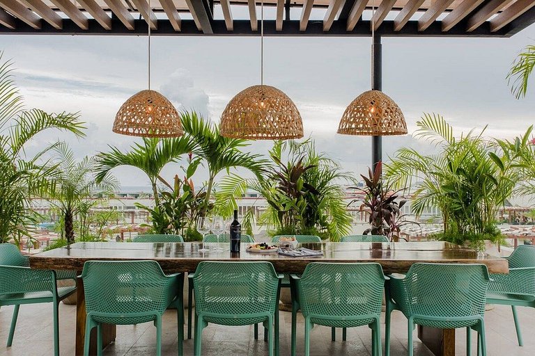 Oceanview PH | Private Rooftop & Jacuzzi