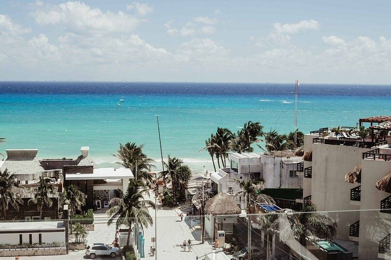 Oceanview PH | Private Rooftop & Jacuzzi