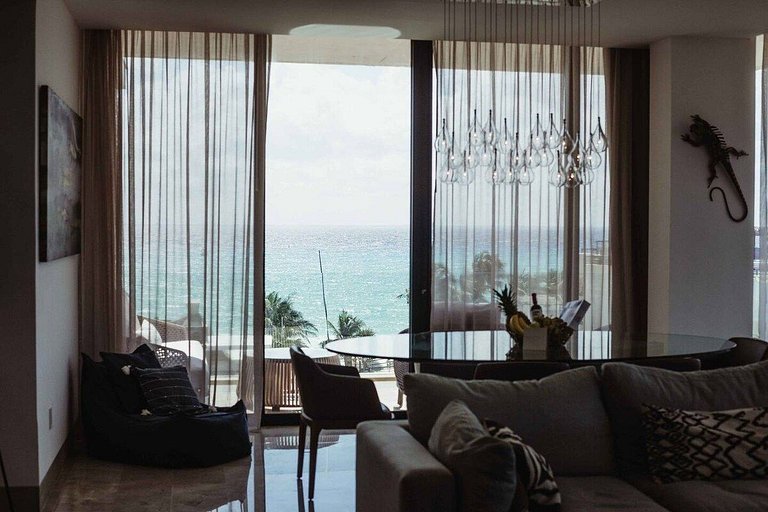 Oceanview PH | Private Rooftop & Jacuzzi