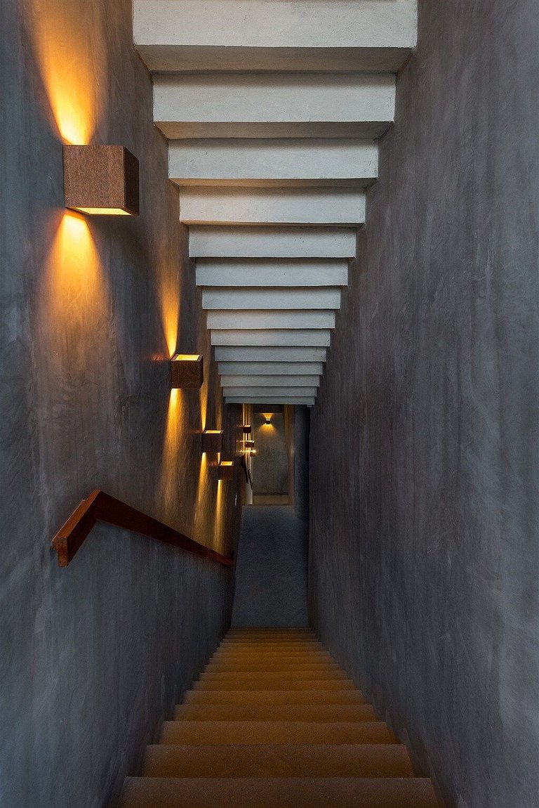 Luminous Loft | Rooftop Pool & Gym