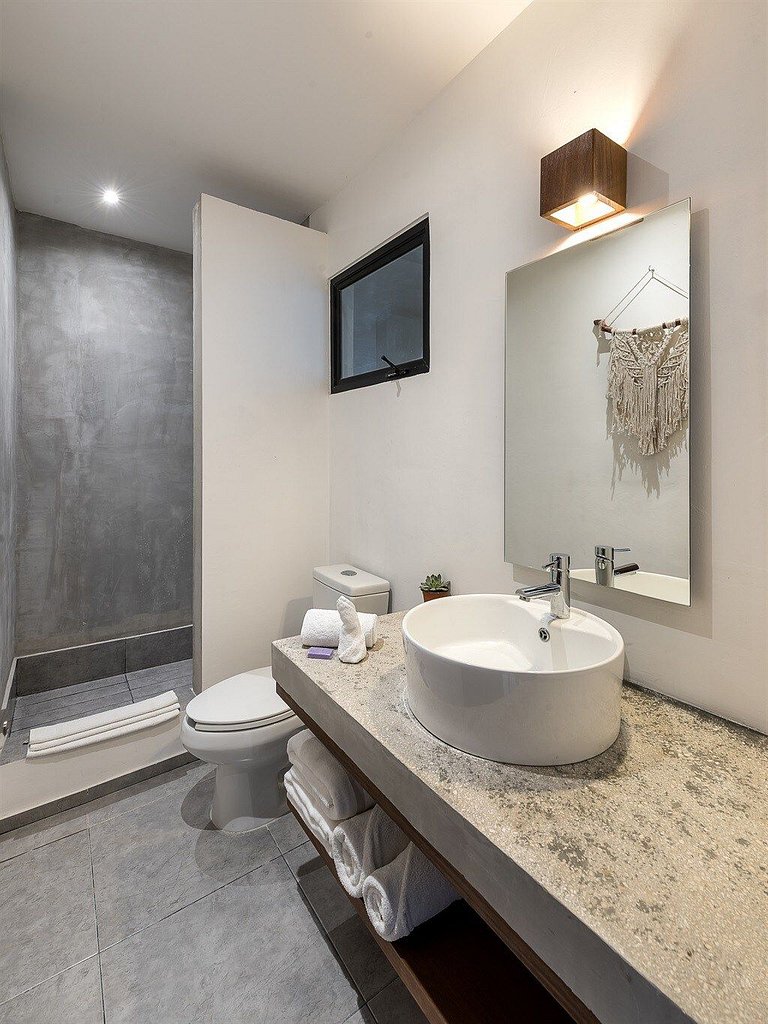 Exclusive Loft with Rooftop Pool