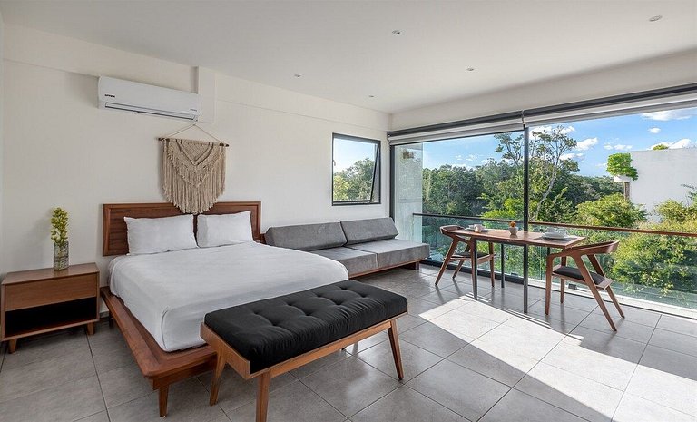 Exclusive Loft with Rooftop Pool