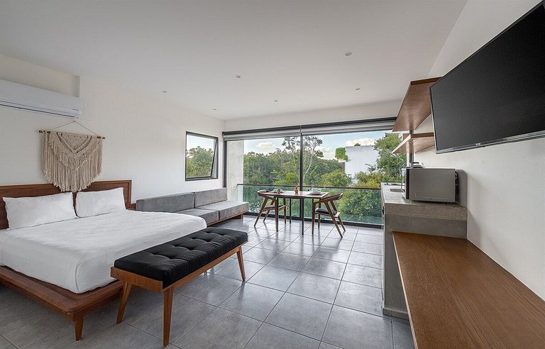 Exclusive Loft with Rooftop Pool