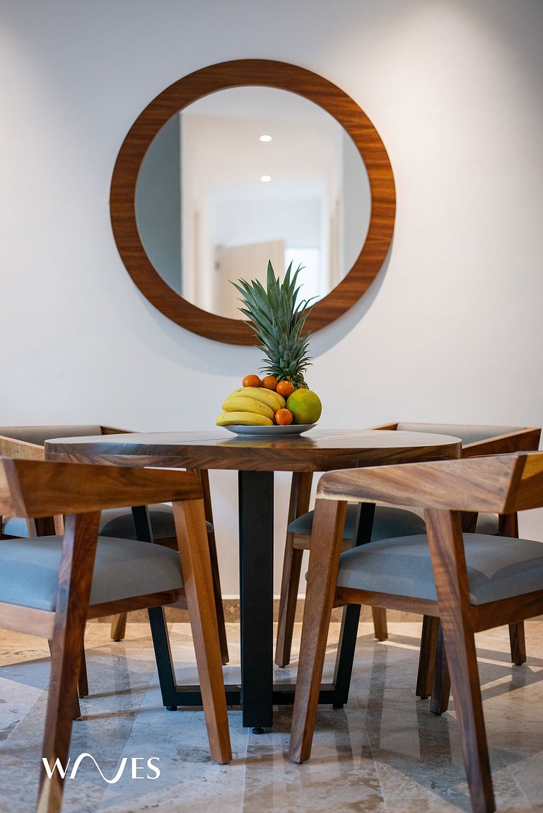 1 Br. | LX Amenities | Prime Location