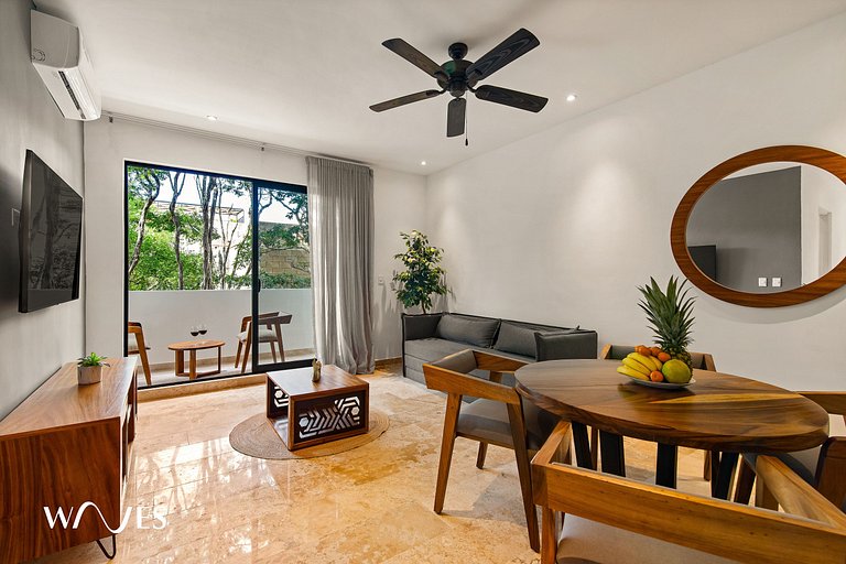 1 Br. | LX Amenities | Prime Location