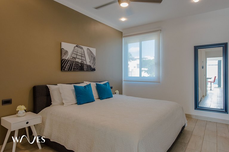 1BR | Steps from the Beach | Rooftop Pool