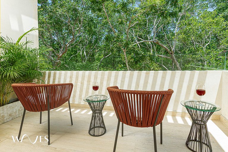 2BR | Rooftop w/ Infinity Pool + Jacuzzi + View