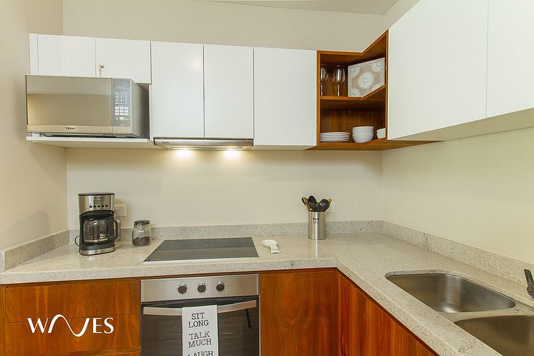 2BR | Rooftop w/ Infinity Pool + Jacuzzi + View