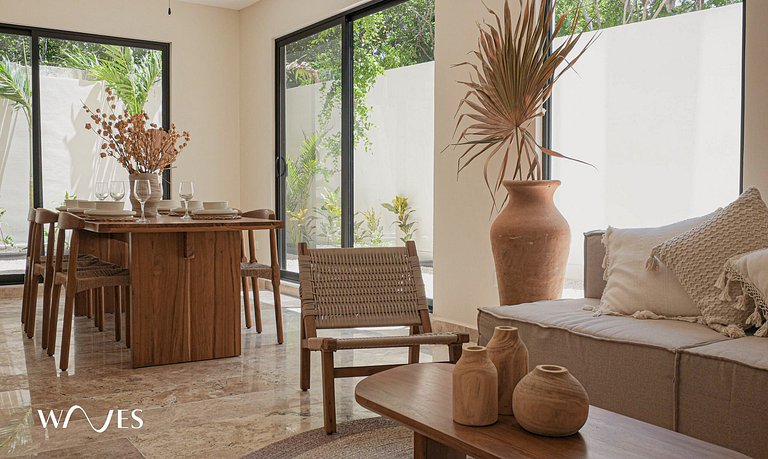 Exclusive Apt. w/Private Pool + Surround Speakers