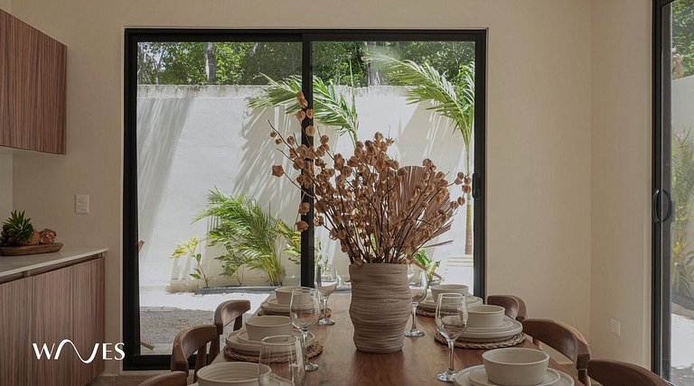 Exclusive Apt. w/Private Pool + Surround Speakers