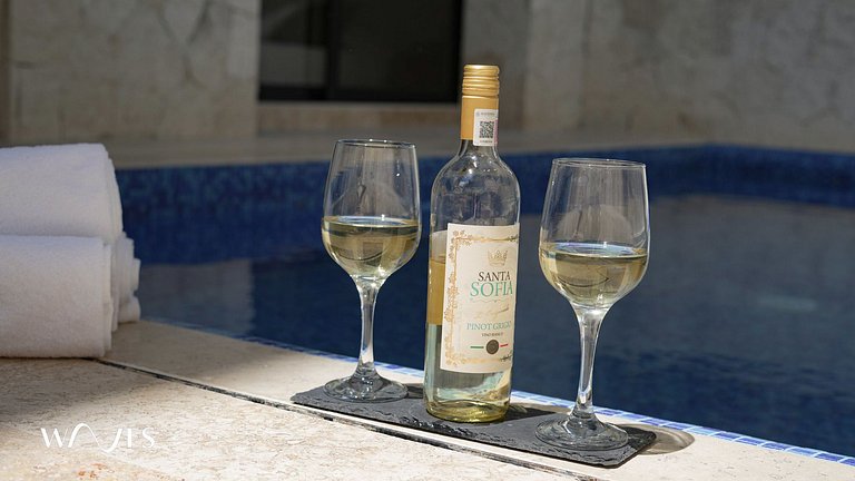 1 Rec. con Piscina Privada + Sonido Envolvente