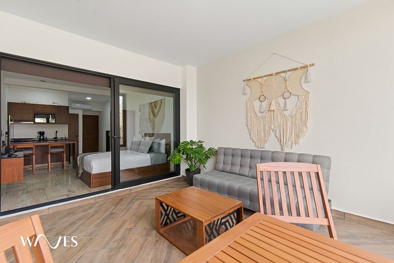 Spacious Loft w/Garden View | Pool + Jacuzzi | GYM