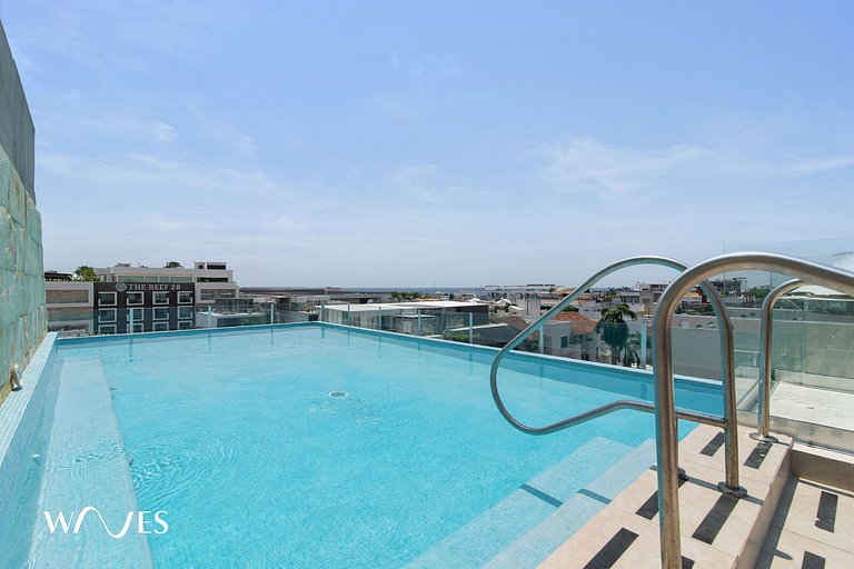 1 Br. w/5th avenue view | Steps from the beach