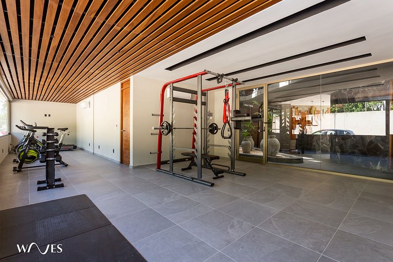 2-Bed Apt | Central & Bright | Sauna & Steam