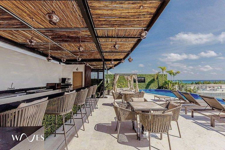 Bright 1BR Apartment Steps from the Beach