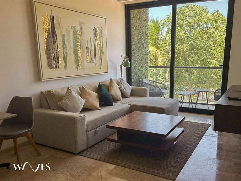 Bright 1BR Apartment Steps from the Beach