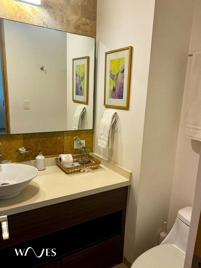 Bright 1BR Apartment Steps from the Beach