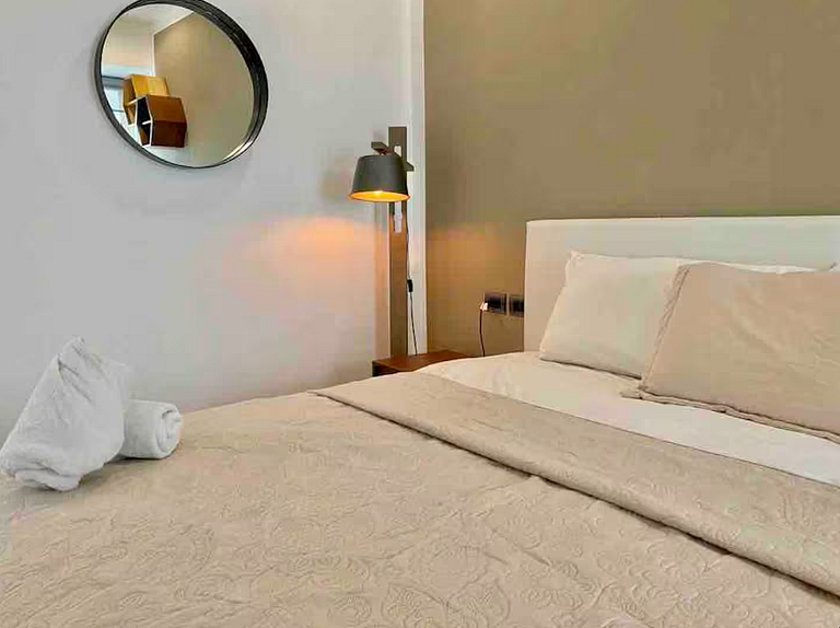 Steps from Beach | Chic 5th Ave Apt w/Rooftop Pool