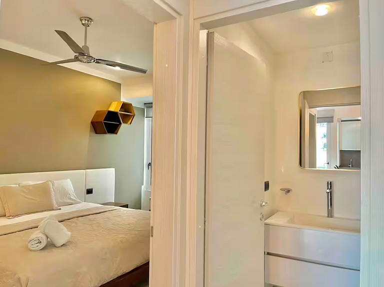 Steps from Beach | Chic 5th Ave Apt w/Rooftop Pool