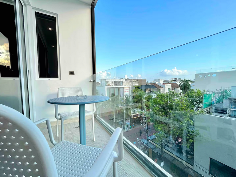 Steps from Beach | Chic 5th Ave Apt w/Rooftop Pool