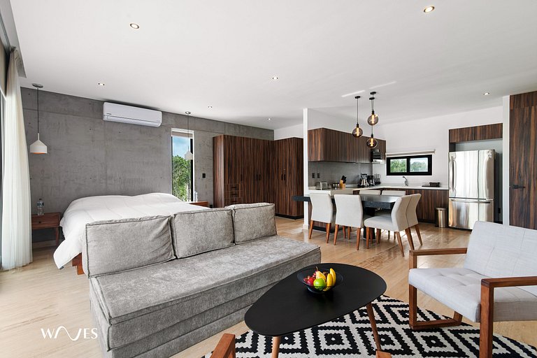 Spacious Loft with Balcony Near Hotel Zone Palais Tulum by W