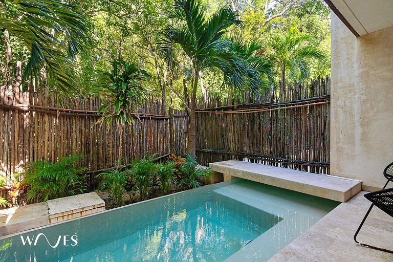 PH de 2 habitaciones con piscina privada en una comunidad ce