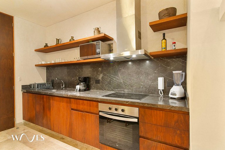 PH de 2 habitaciones con piscina privada en una comunidad ce