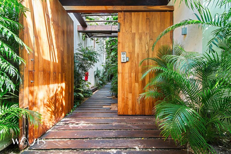 2 Br. PH w/Private Pool in Luxury Gated Community