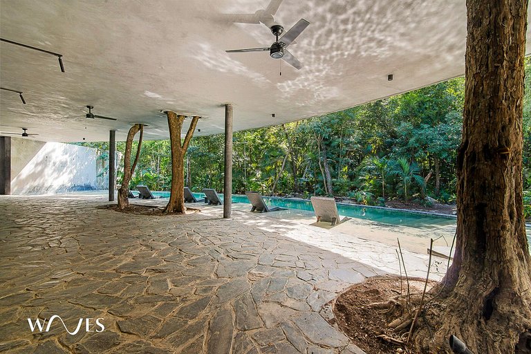 PH de 2 habitaciones con piscina privada en una comunidad ce