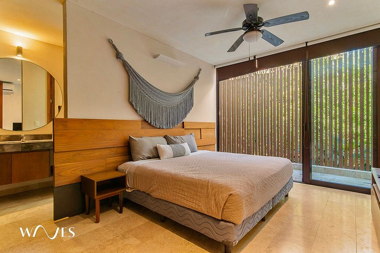 PH de 2 habitaciones con piscina privada en una comunidad ce