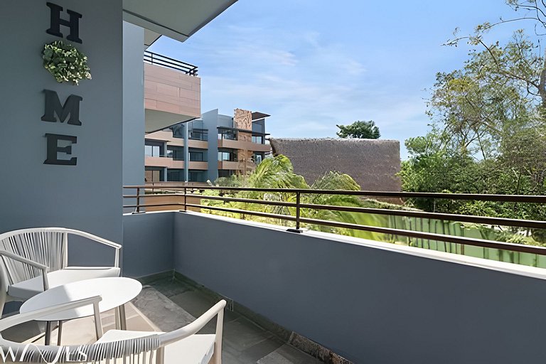 1 Rec. c/Balcón • Vista a la Alberca • Sauna + Gym