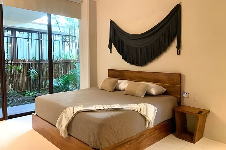 Charming 2BR Ground Floor w/ Private Pool