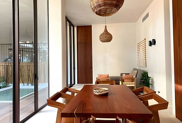 Charming 2BR Ground Floor w/ Private Pool