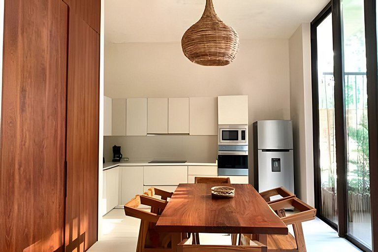 Charming 2BR Ground Floor w/ Private Pool