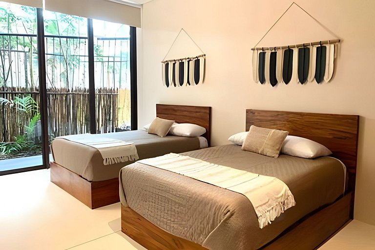 Encantador 2BR Planta Baja con Piscina Privada