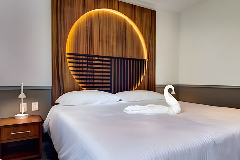 2 Br. with Rooftop Pool and Stunning Ocean View