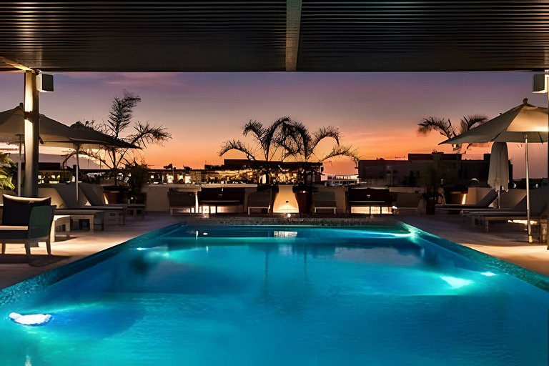 2 Br. with Rooftop Pool and Stunning Ocean View