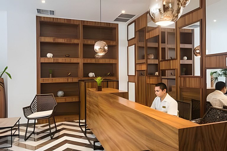 2 Br. with Rooftop Pool and Stunning Ocean View