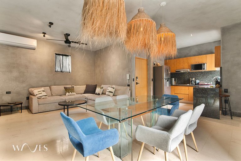 Prime 5th Ave Stay - 4BR with King Beds & City Vie