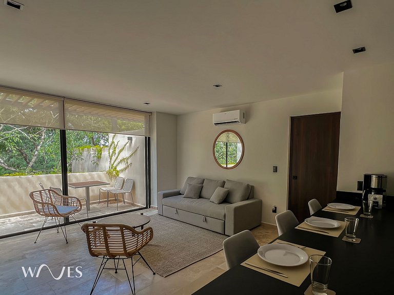 Spacious 2 Br. w/Private Pool and Stunning Views