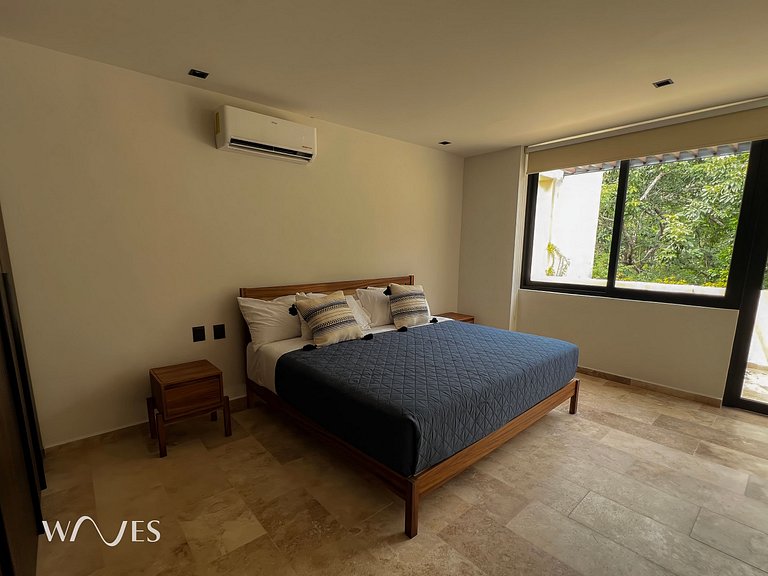 Spacious 2 Br. w/Private Pool and Stunning Views