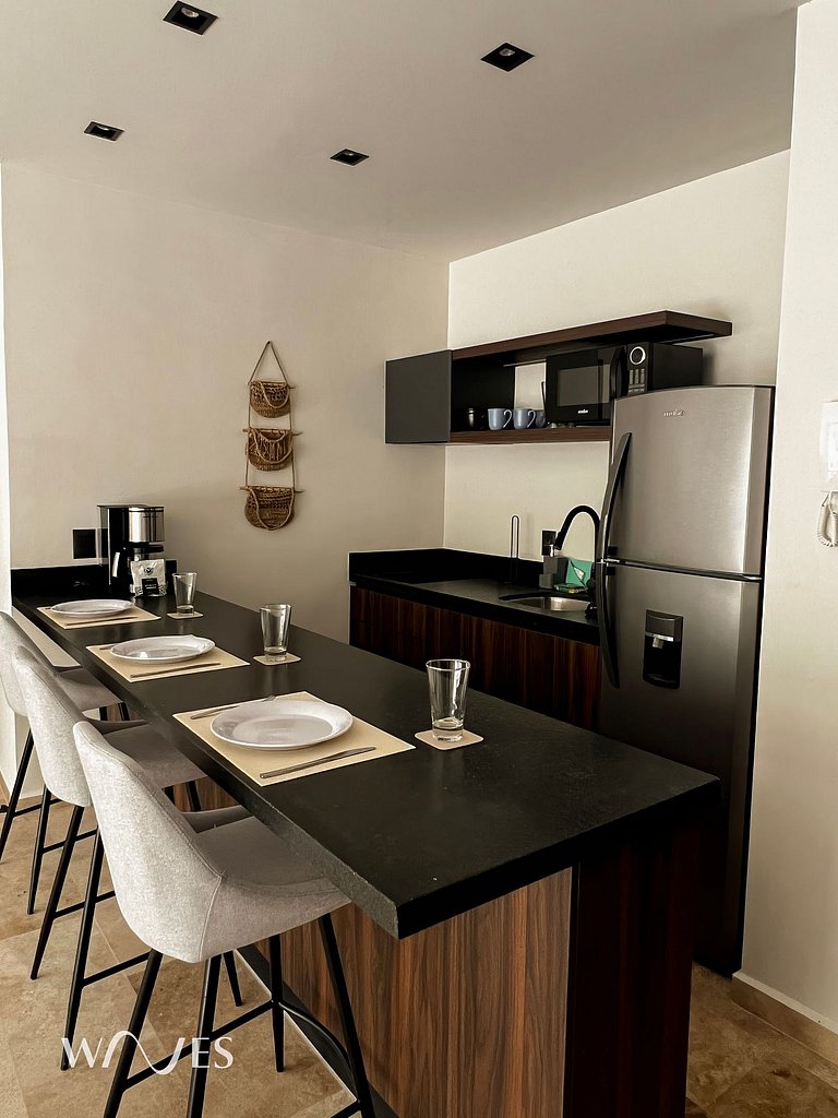 Spacious 2 Br. w/Private Pool and Stunning Views