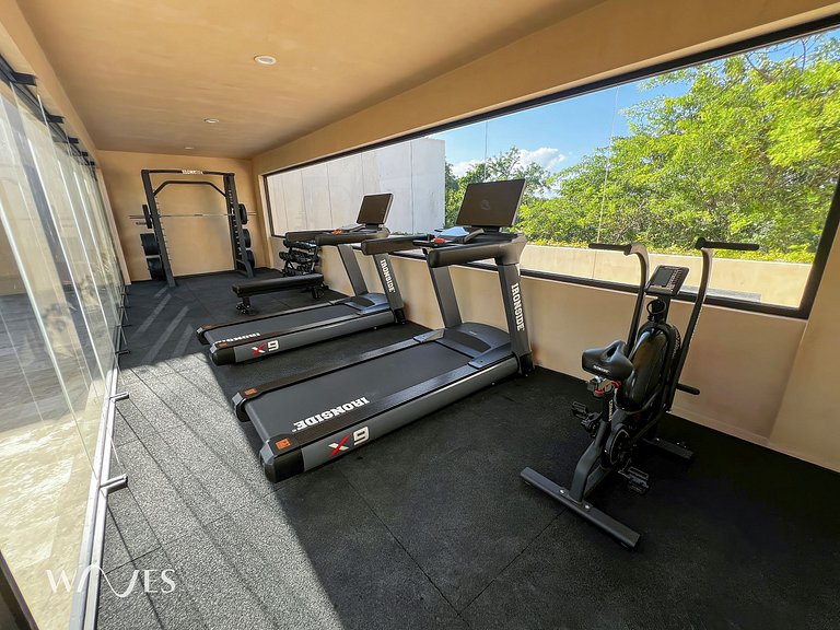 Spacious 2 Br. w/Private Pool and Stunning Views