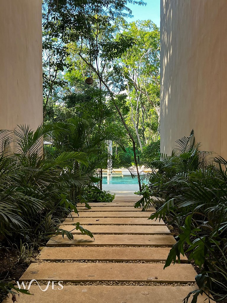 Spacious 2 Br. w/Private Pool and Stunning Views