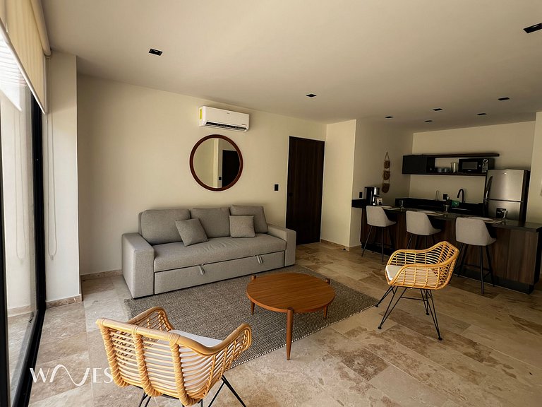 Spacious 2 Br. w/Private Pool and Stunning Views