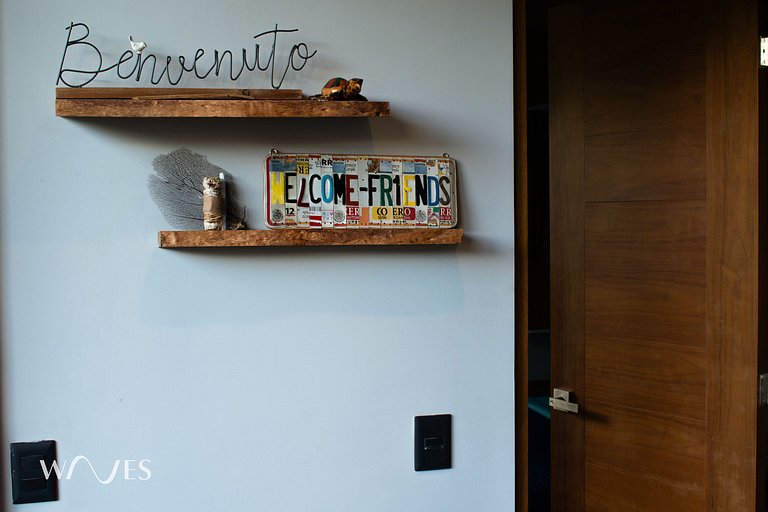 Great Located 2 Br. w/Sauna and Rooftop Pool