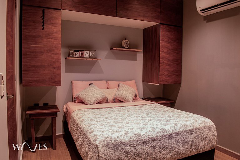 Great Located 2 Br. w/Sauna and Rooftop Pool