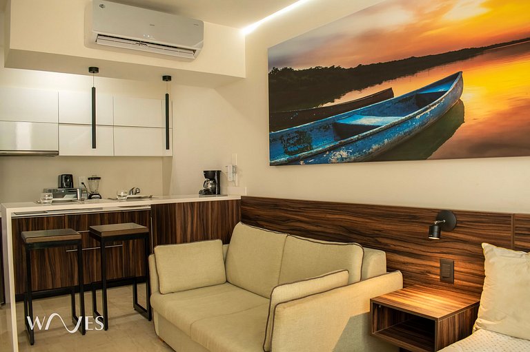 Great Located Spacious Studio w/Rooftop Pool