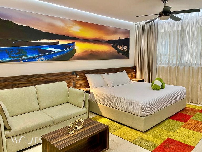 Modern Studio w/Rooftop Pool and Gym